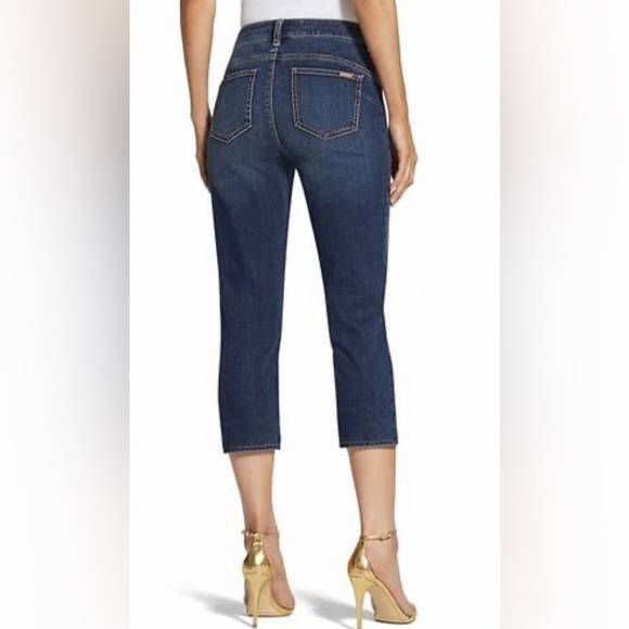 Chico’s The So Lifting Crop Jeans - Picture 3 of 10